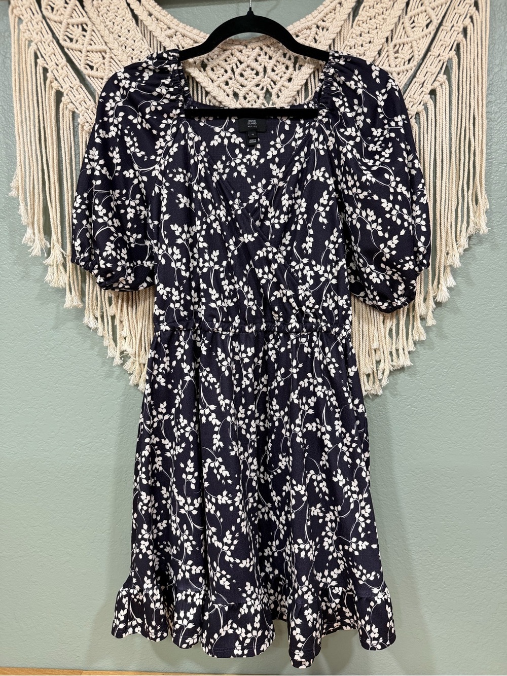 Navy Floral Puff-Sleeve Dress - White Leaf Print